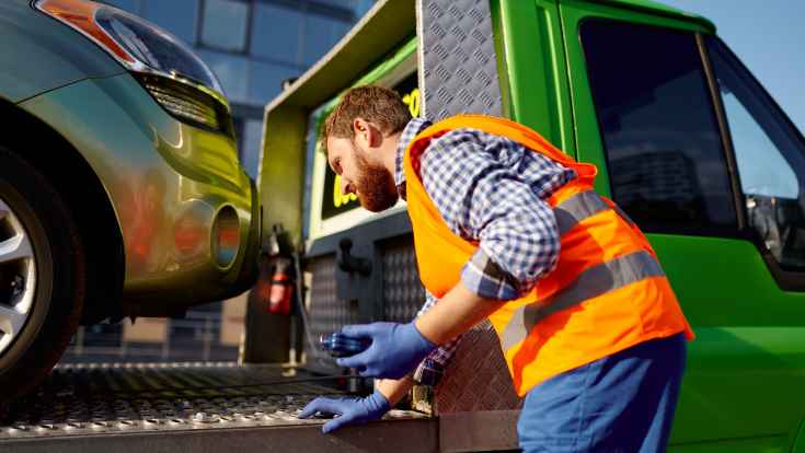 Benefits Of Hiring Heavy Duty Towing Services